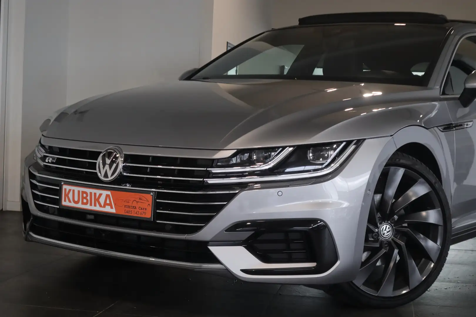 Volkswagen Arteon 2.0 TDi R-Line DSG Pano 360Cam Keyless Garantie * Gris - 2