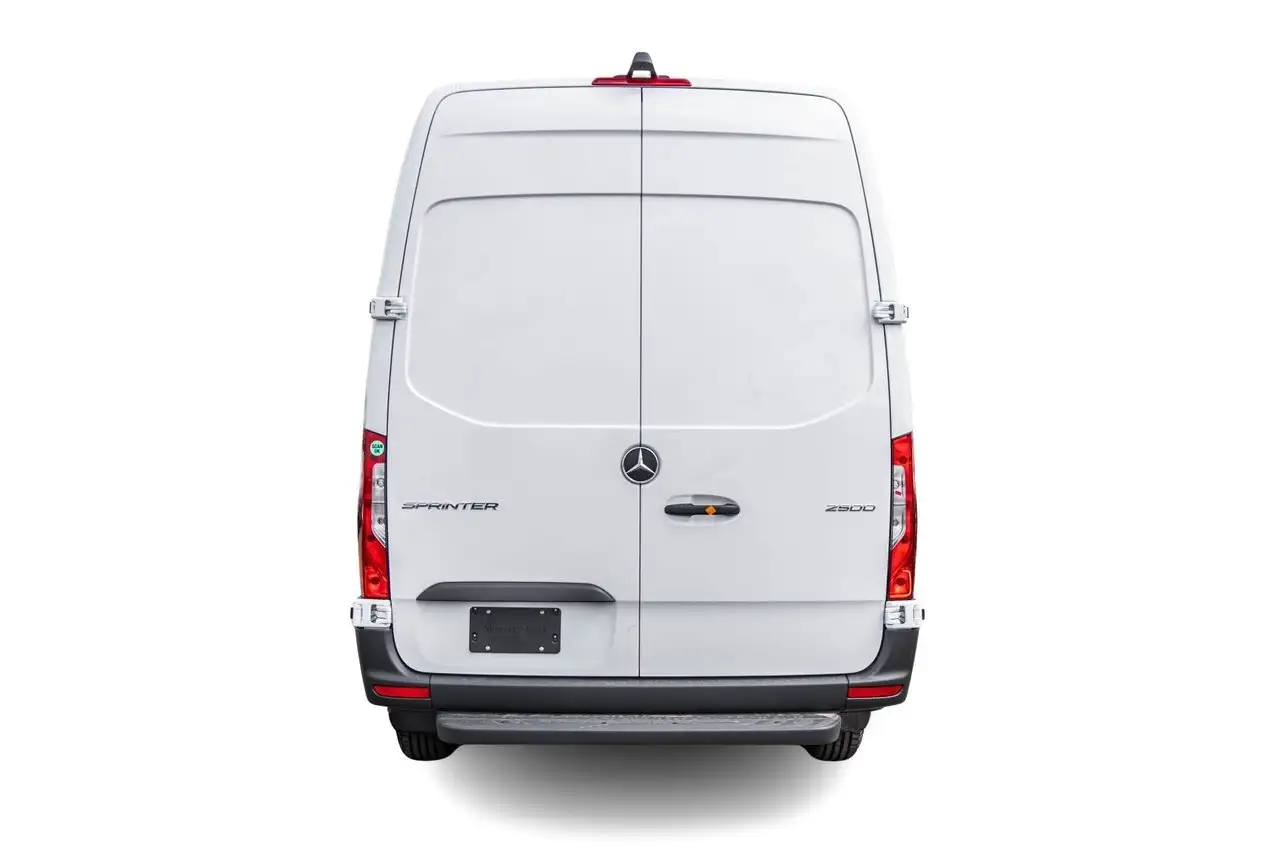 Mercedes-Benz Sprinter снимка Mercedes-Benz Sprinter