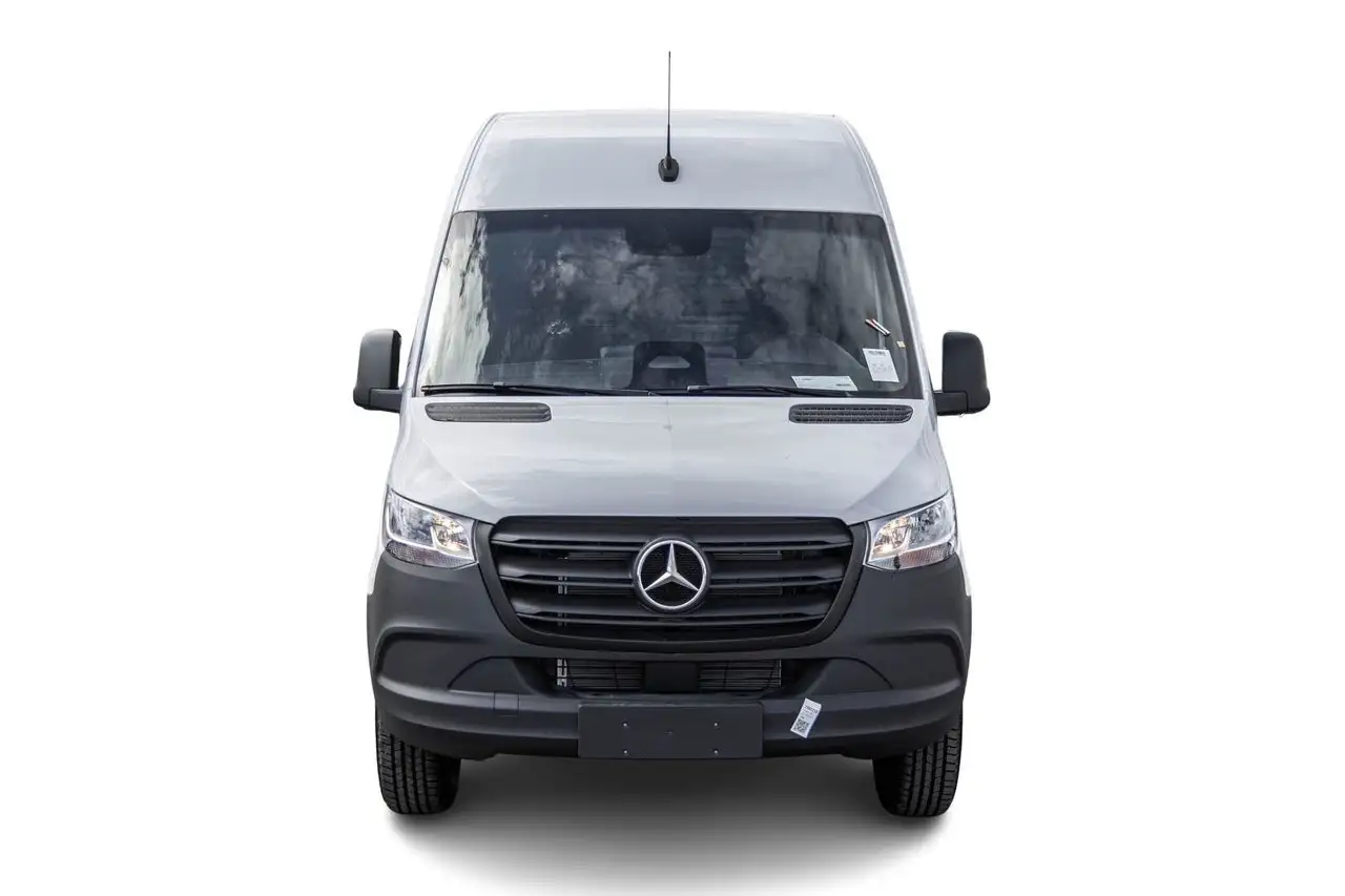 Mercedes-Benz Sprinter снимка Mercedes-Benz Sprinter