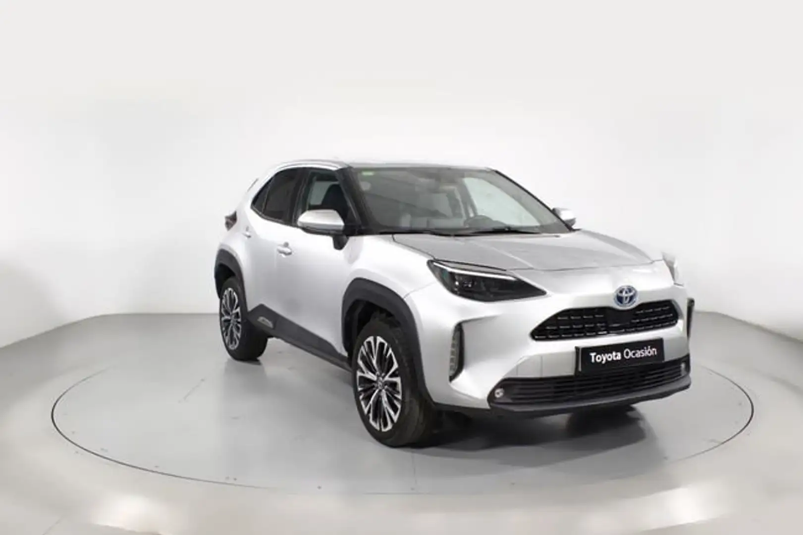 Toyota Yaris Cross 1.5 VVT-I HYBRID STYLE 5P Gris - 1