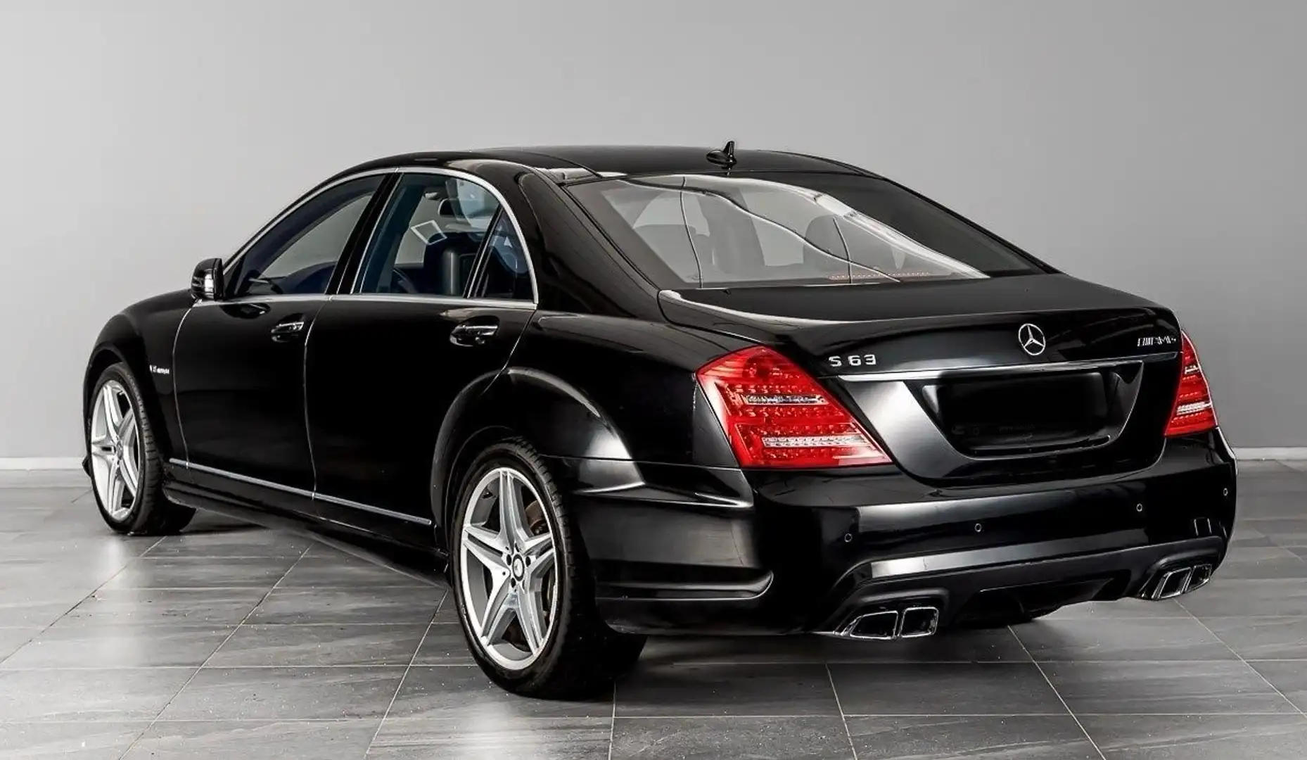 Mercedes-Benz S 63 AMG L V8 - 2