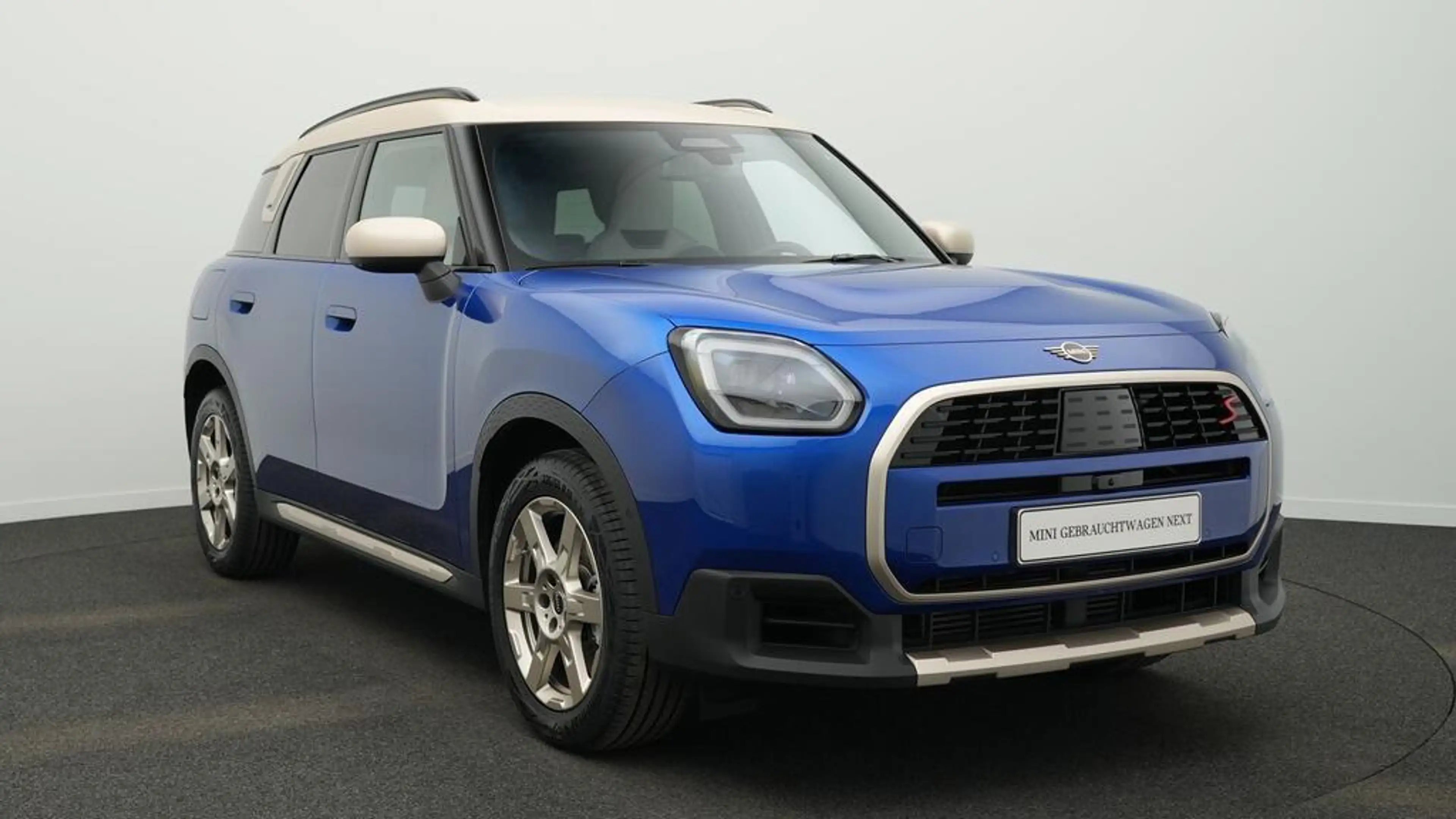 MINI Countryman S All4 Favoured Trim — photo 14