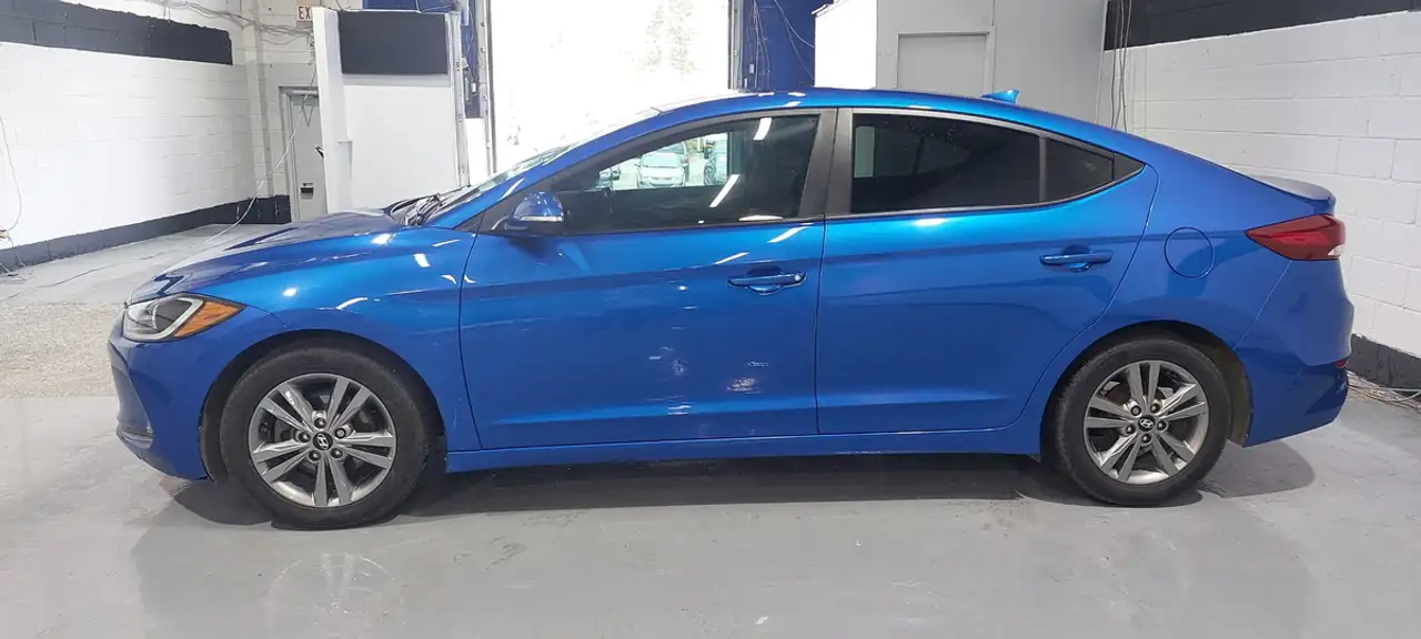 Hyundai ELANTRA снимка Hyundai ELANTRA