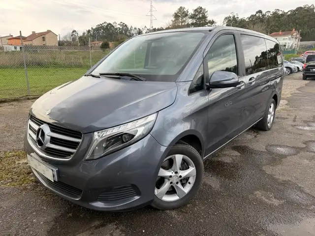 Mercedes-Benz V 220 220d Largo 7G Tronic