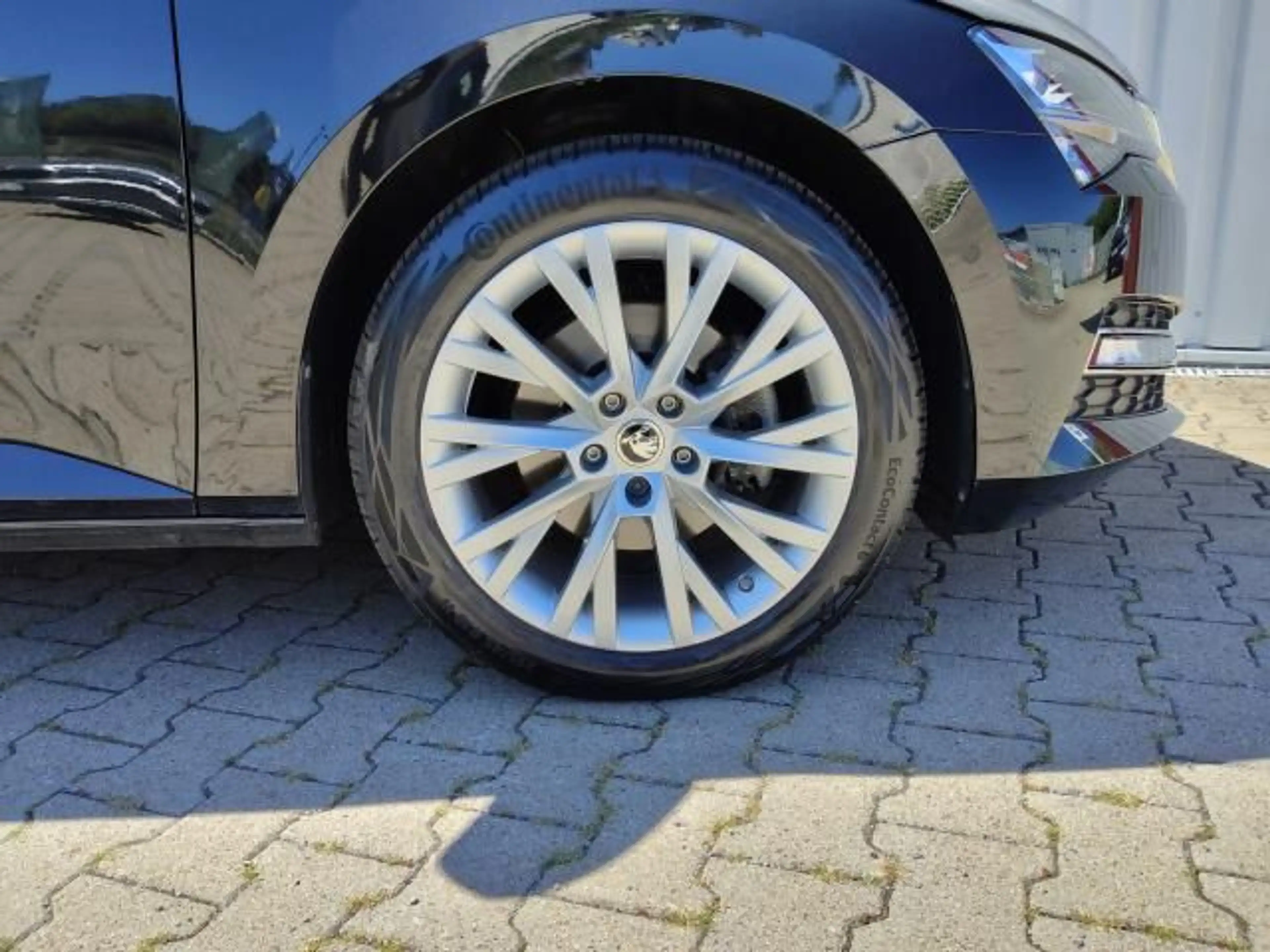Skoda Superb SUPERB COMBI STYLE 2.0 TDI DSG 4X4 PANORAMADACH — photo 12