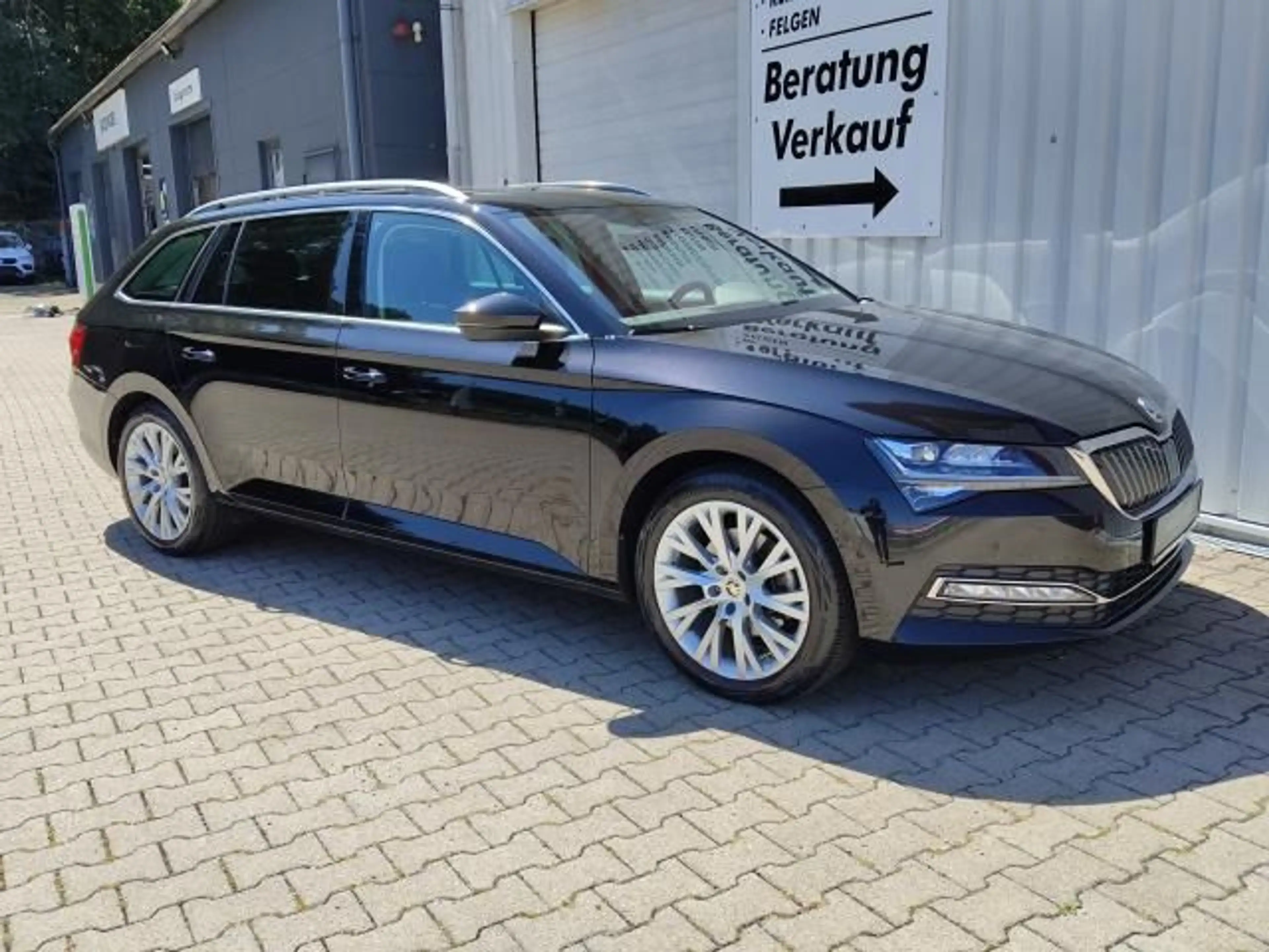 Skoda Superb SUPERB COMBI STYLE 2.0 TDI DSG 4X4 PANORAMADACH — photo 9