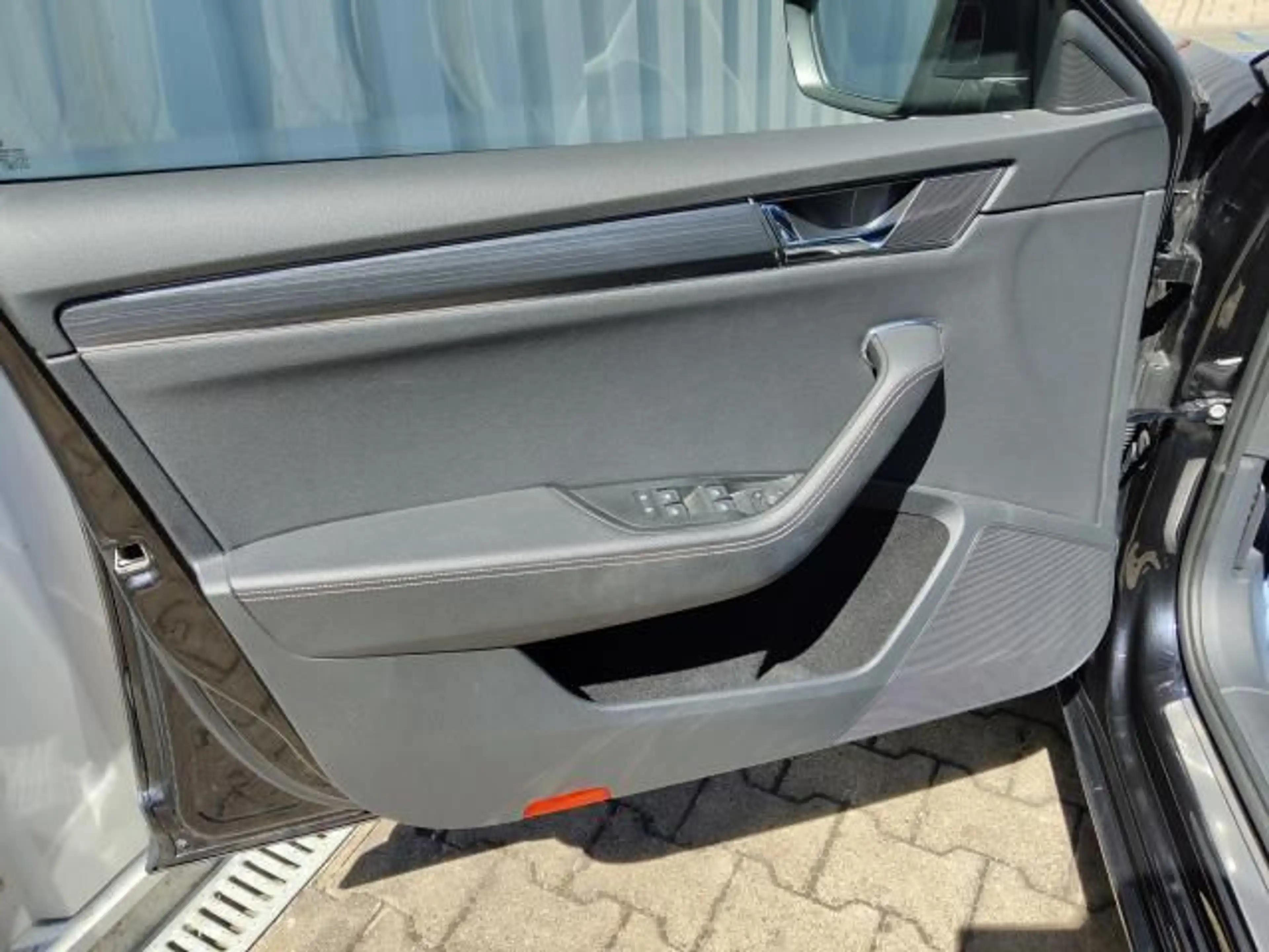 Skoda Superb SUPERB COMBI STYLE 2.0 TDI DSG 4X4 PANORAMADACH — photo 13