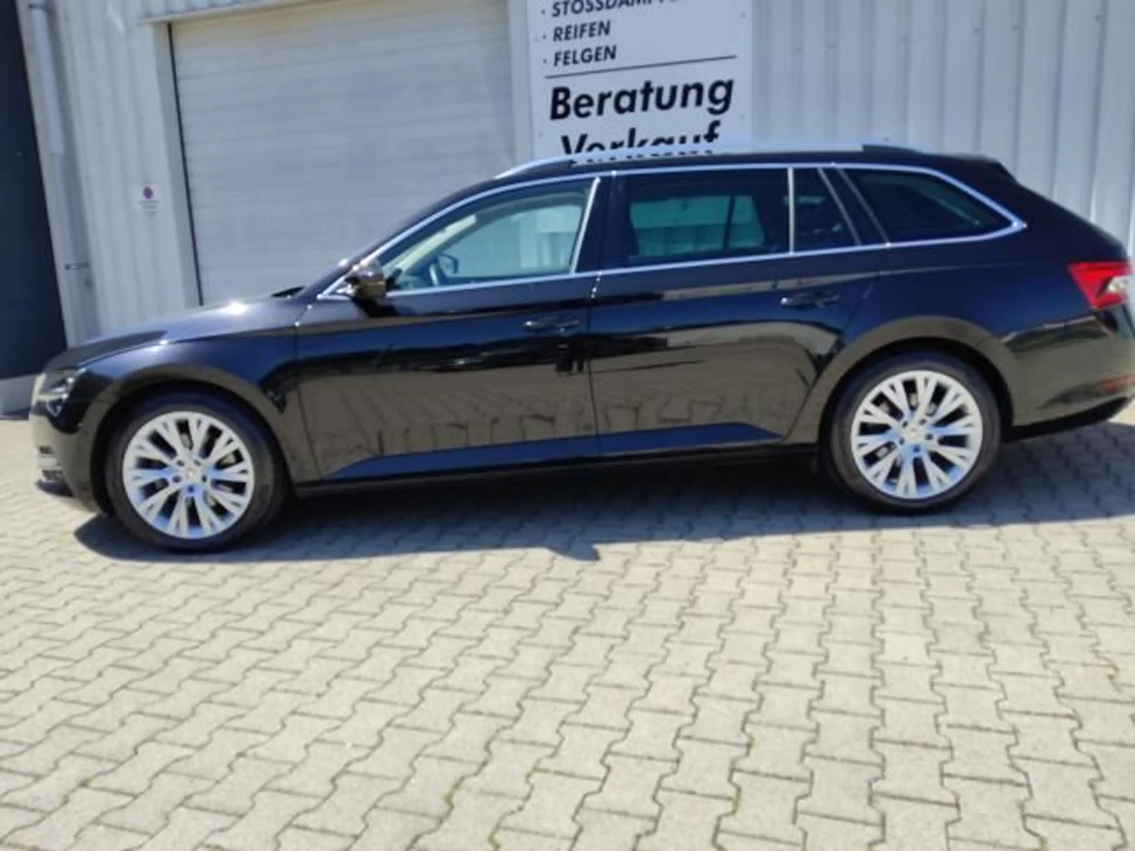 Skoda Superb SUPERB COMBI STYLE 2.0 TDI DSG 4X4 PANORAMADACH — photo 2