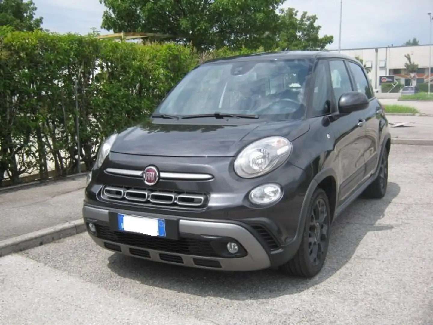 Fiat 500L 1.4 95CV S&S Cross Zwart - 1