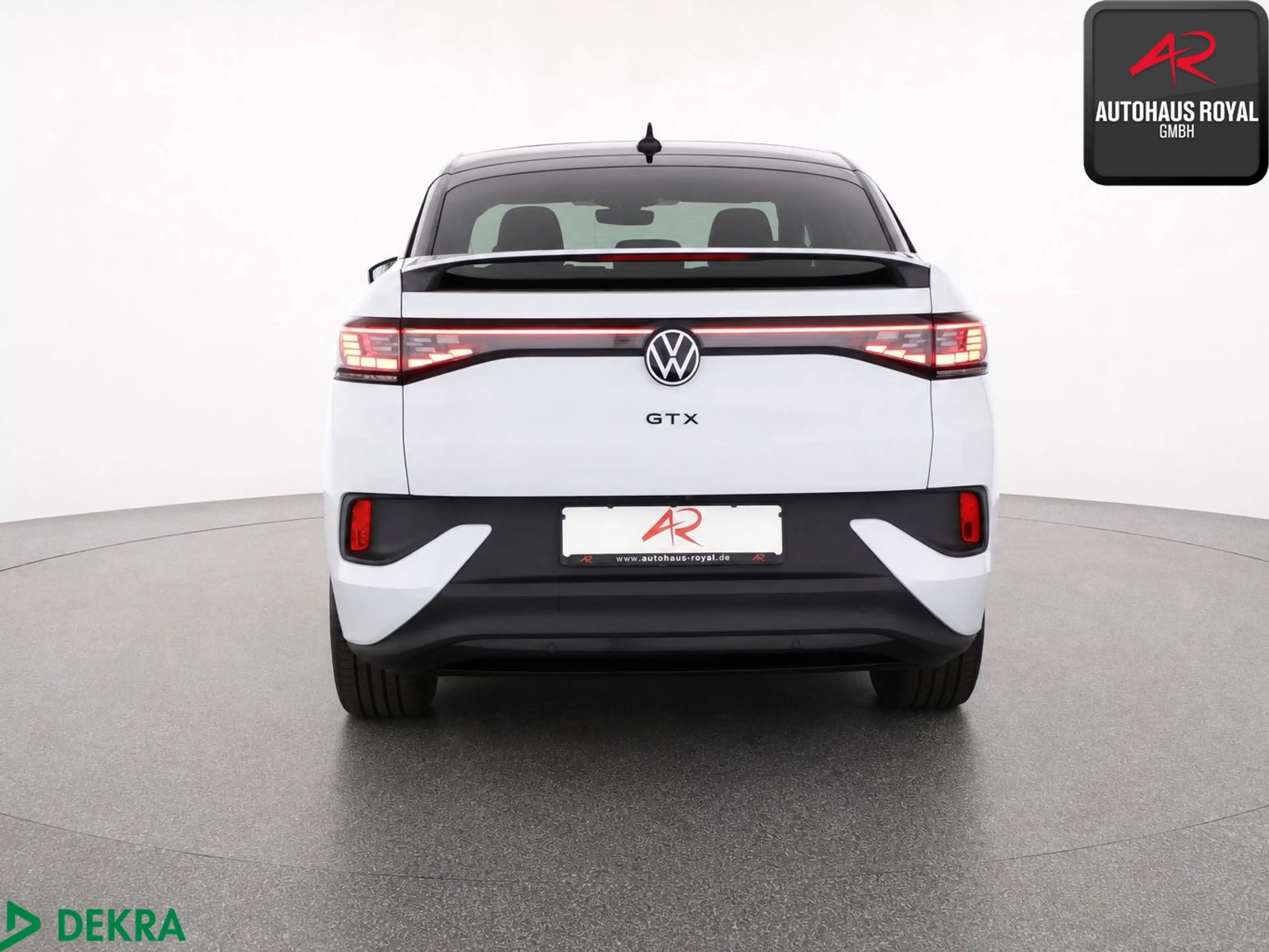 Volkswagen ID.5 GTX 4M PANO,HEADUP,360GRAD,MATRIX,HARMAN/K — photo 4
