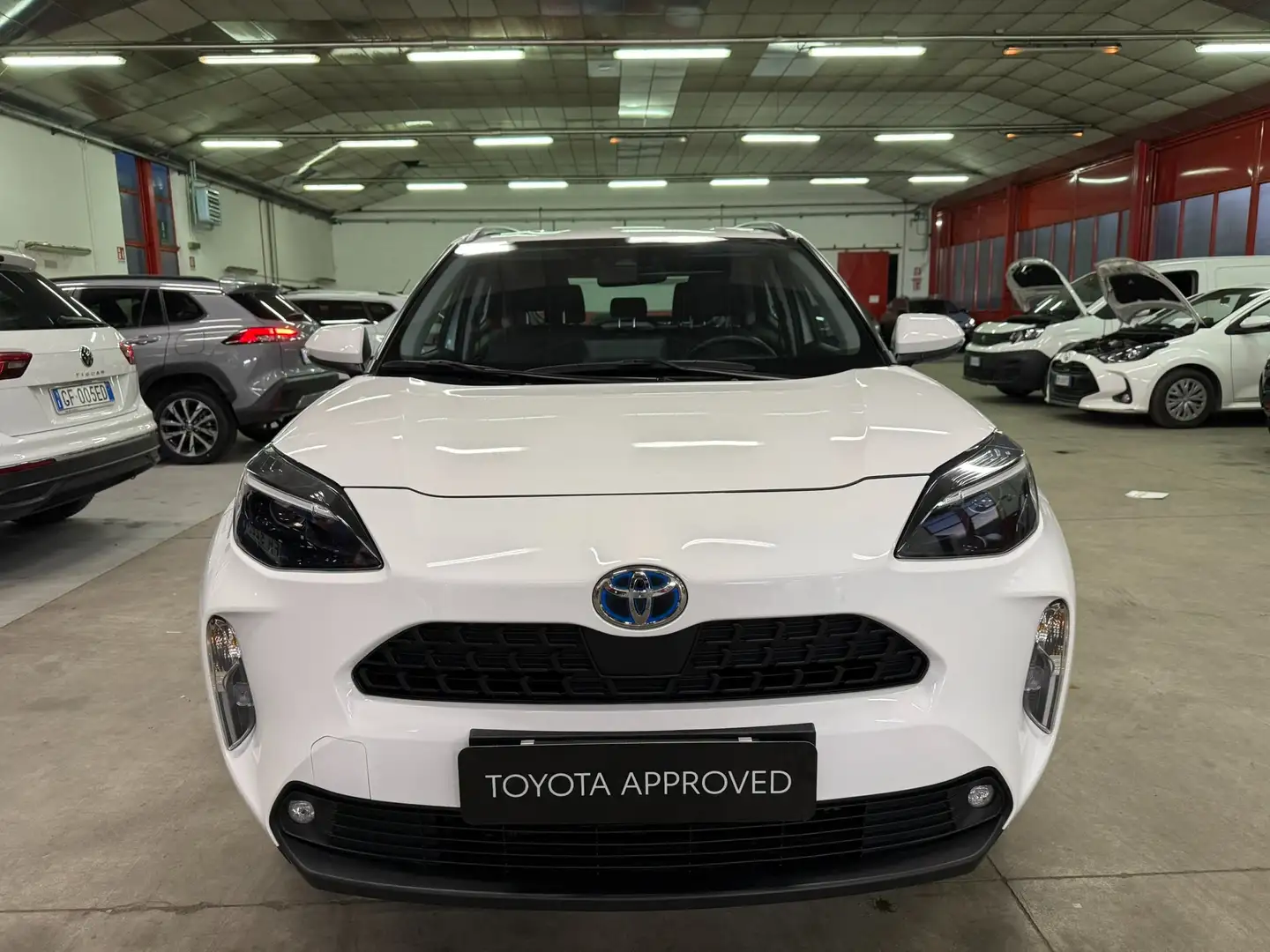 Toyota Yaris Cross Yaris Cross 1.5h Active fwd 116cv e-cvt Weiß - 2