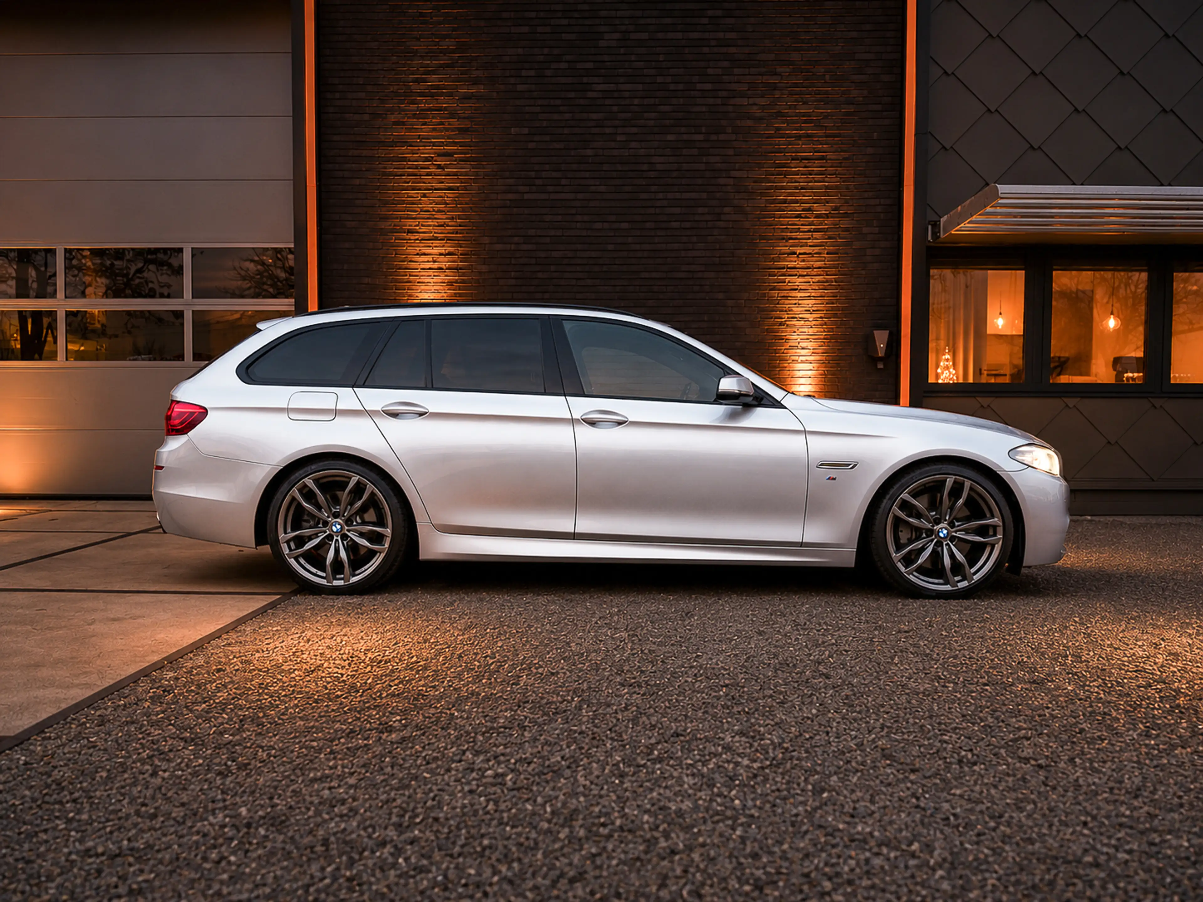BMW M550 d xDrive [5-Serie Touring] High Exe. l Head-Up l — photo 5