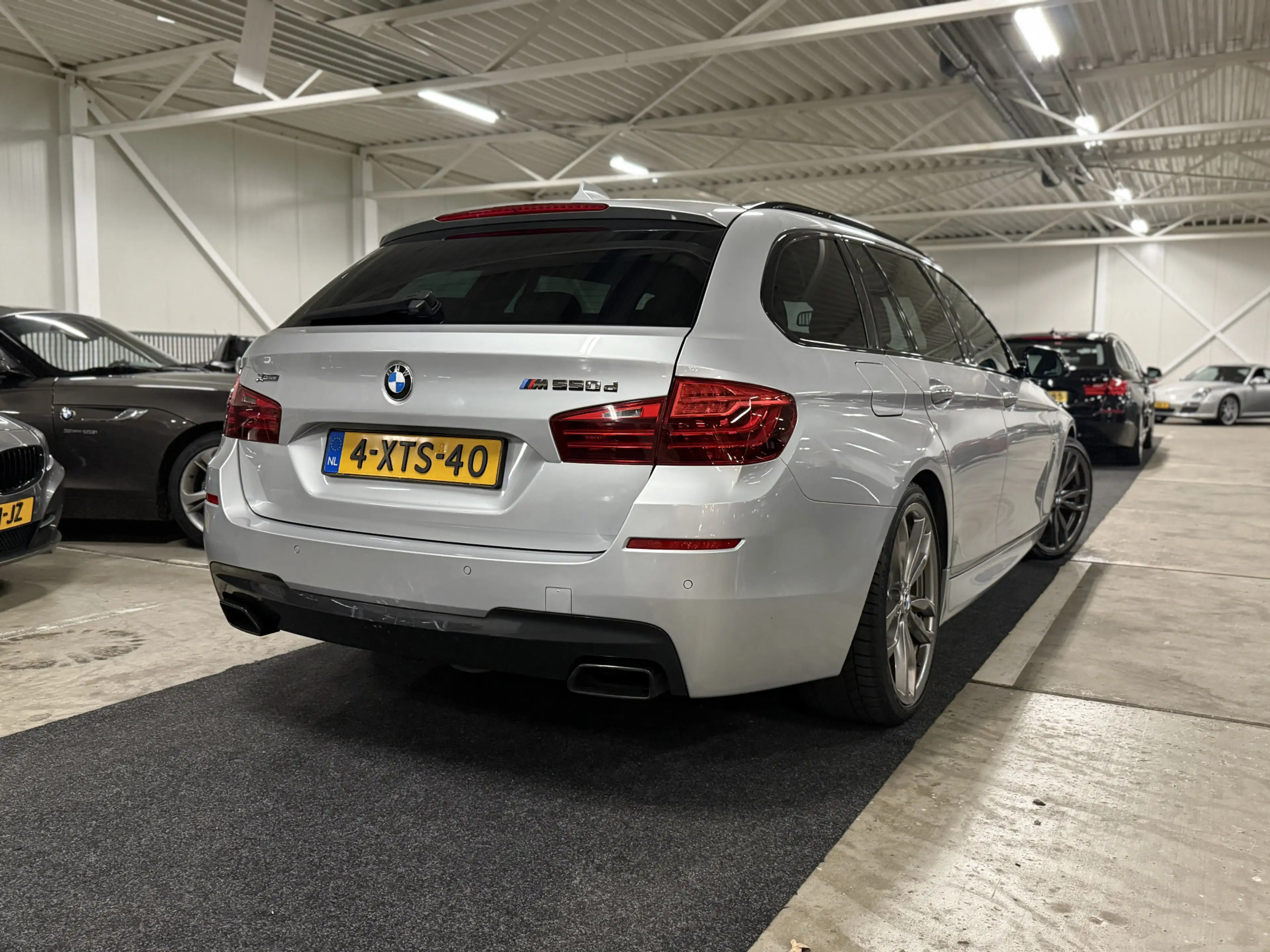 BMW M550 d xDrive [5-Serie Touring] High Exe. l Head-Up l — photo 13