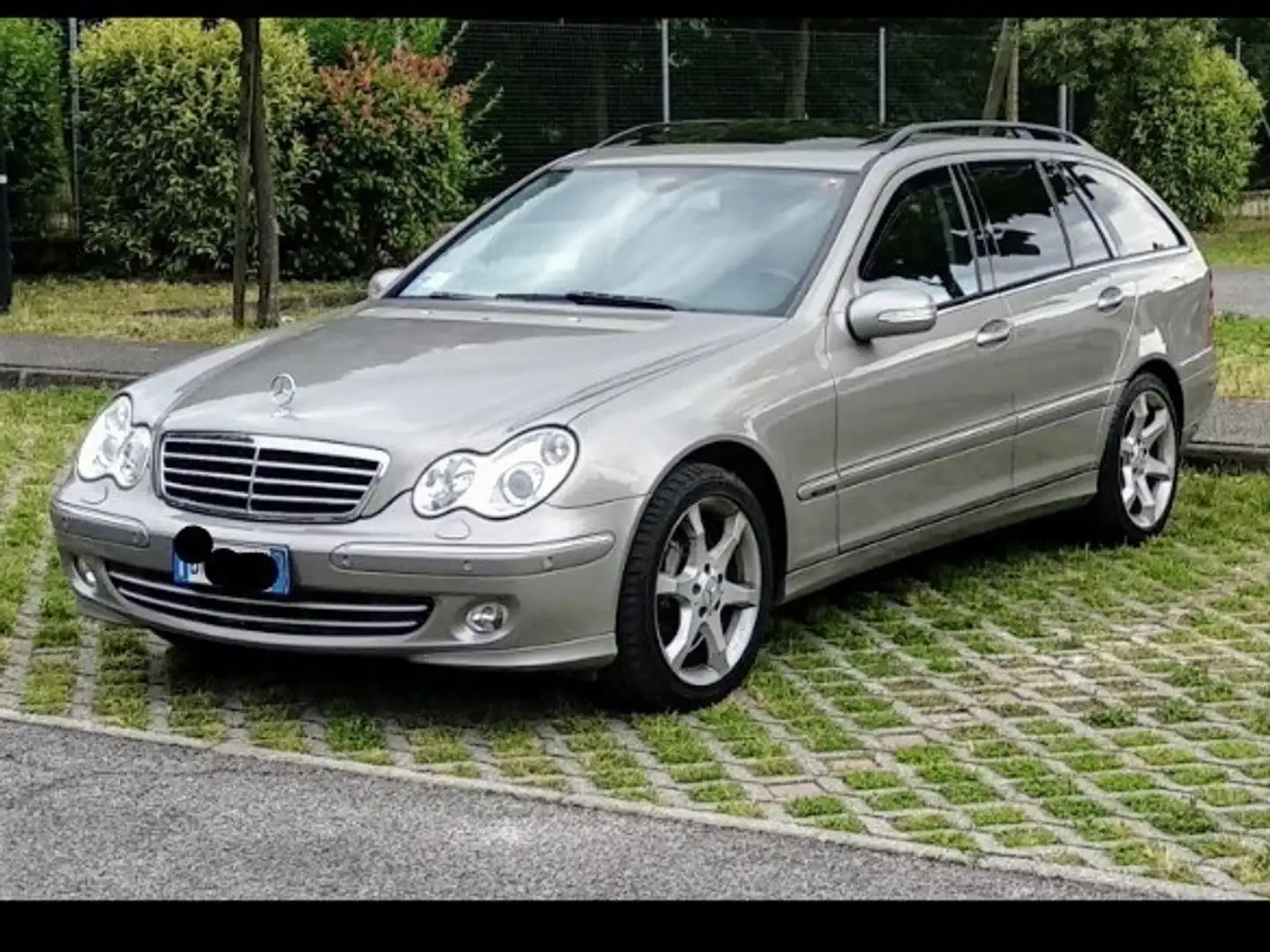 Mercedes-Benz C 350 SW V6 Avantgarde Sport 4matic Šedá - 1