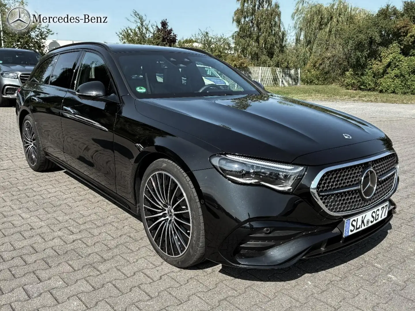 Mercedes-Benz E 450 d T 4M AMG Distr+AHK+360°+Pano+DIG-LED+HUD Schwarz - 2