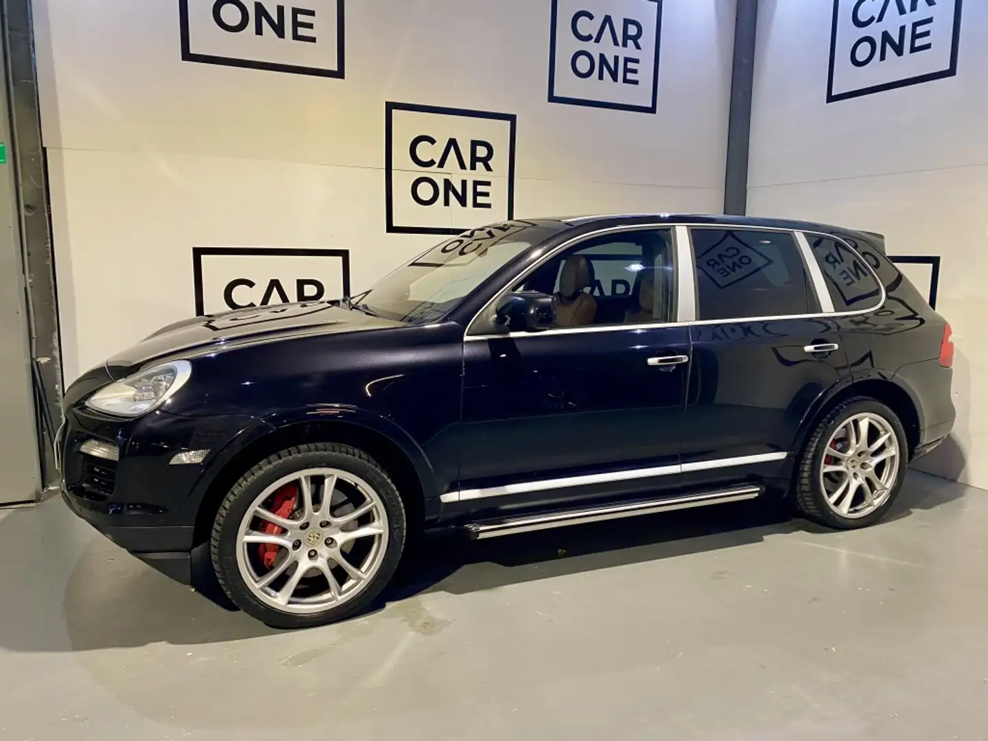 Porsche Cayenne Turbo Aut. Negro - 2