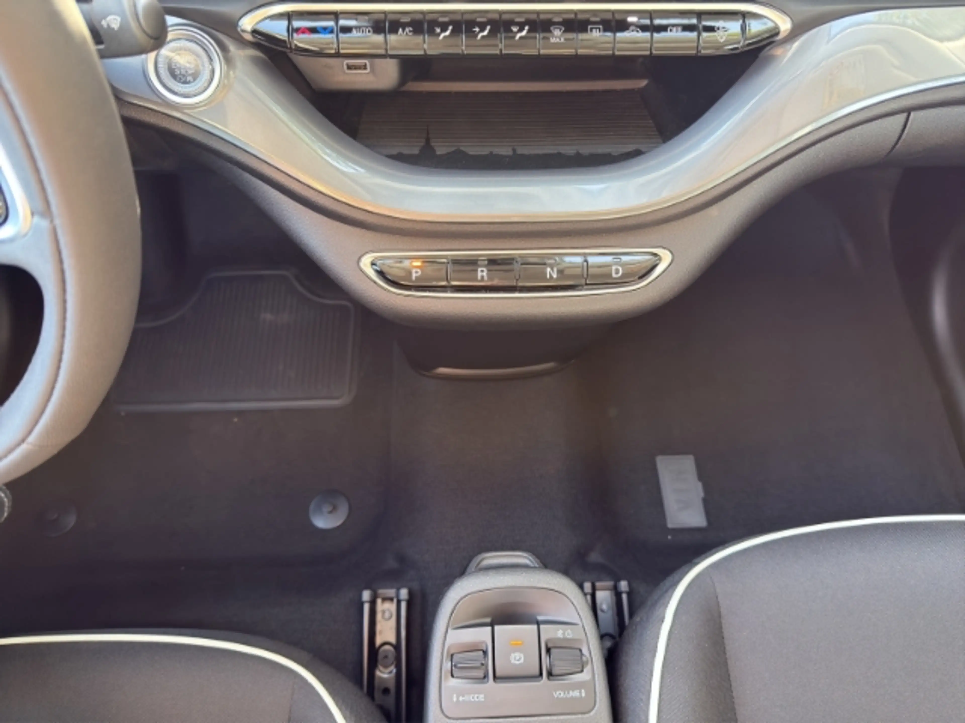 Fiat 500e Basis/Navi/RFK/Alu/Apple&Android — photo 13