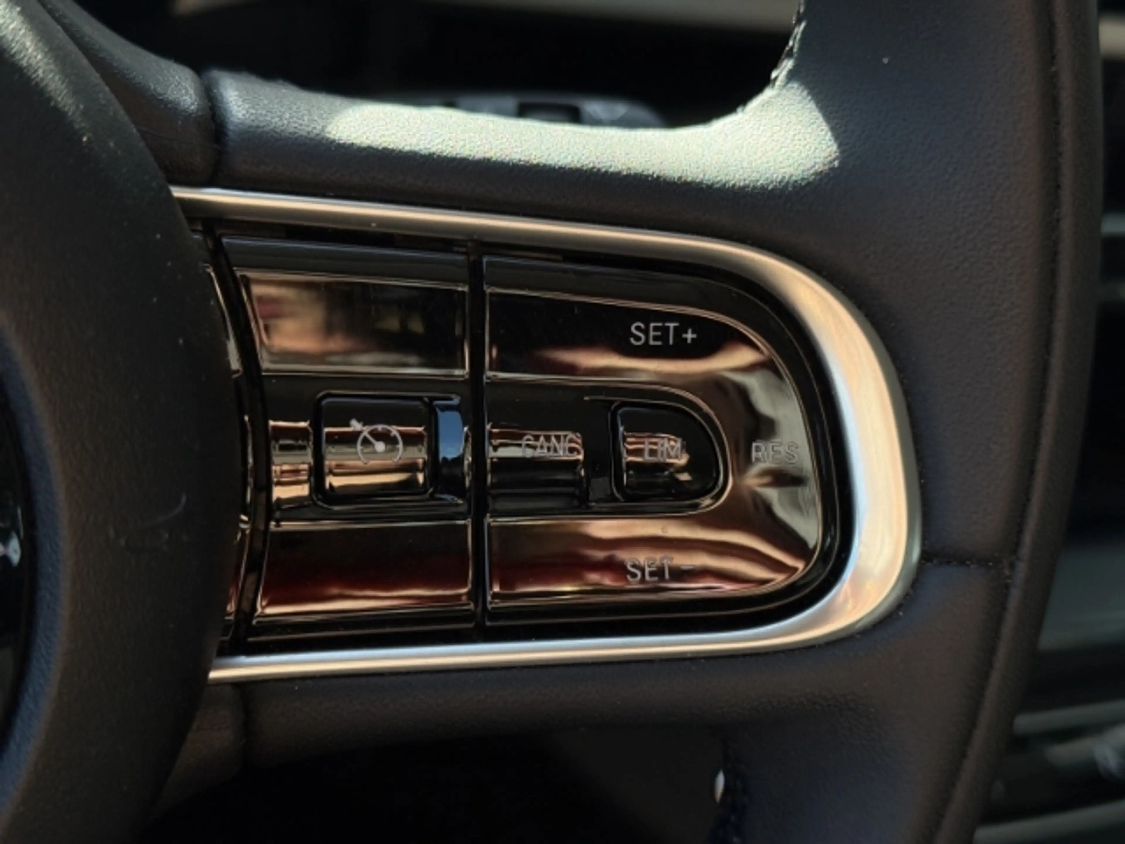 Fiat 500e Basis/Navi/RFK/Alu/Apple&Android — photo 11