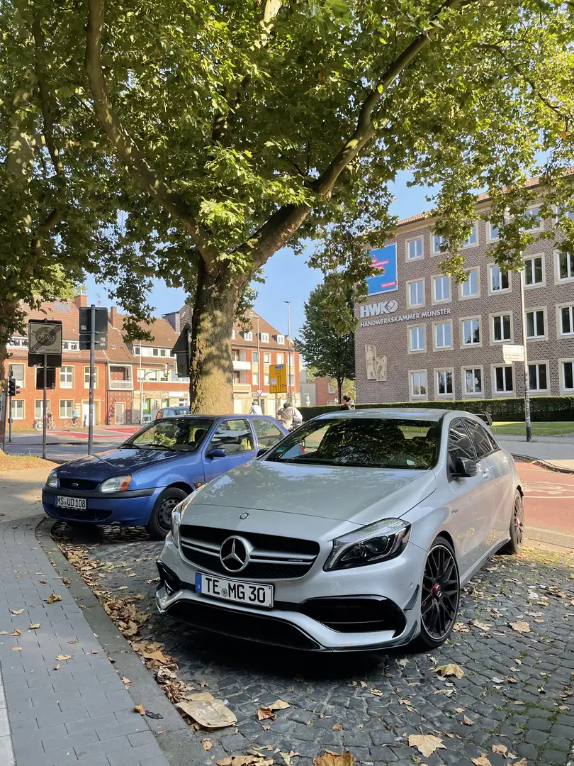 Mercedes-Benz A 45 AMG A 45 AMG 4Matic (176.052) Silber - 1