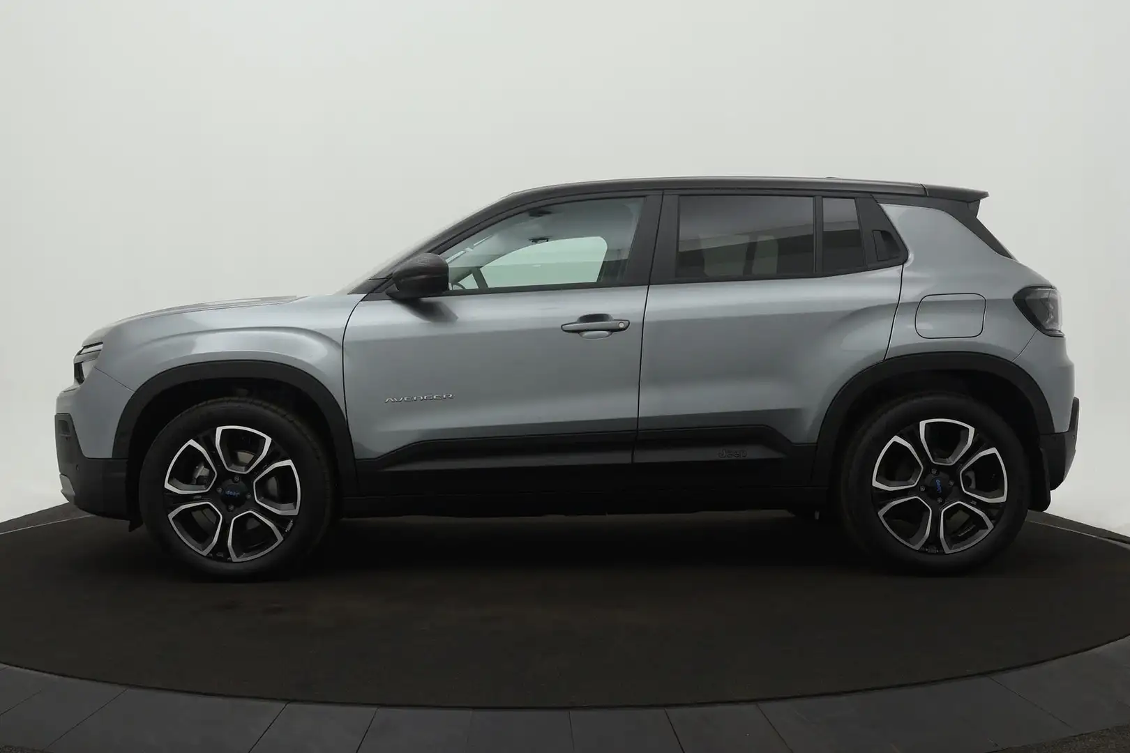 Jeep Avenger 1st Edition 54 kWh Navigatie | Stoelverwarming | A Grijs - 2