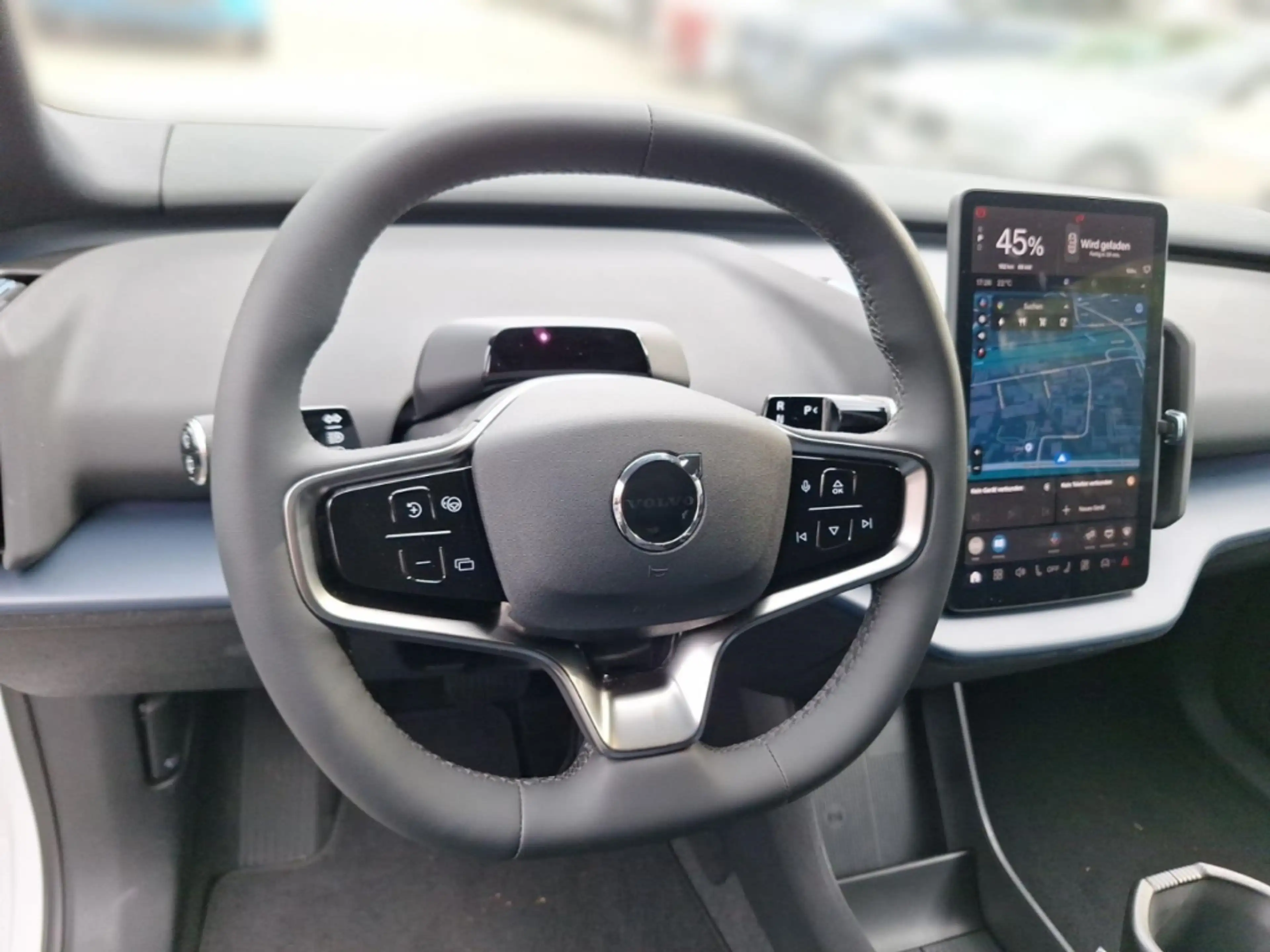 Volvo EX30 2WD Pure Electric Black Edition Plus Harman-Kardon — photo 8