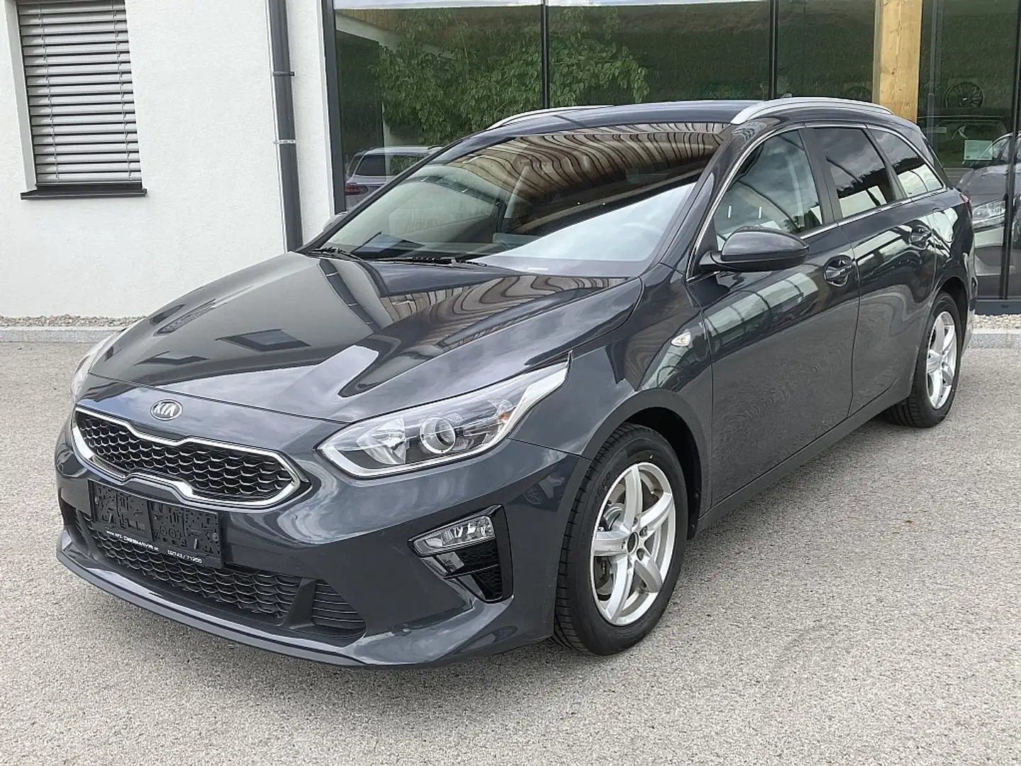 Kia Ceed SW / cee'd SW ceed SW 1,6 CRDi SCR ISG Silber 48V Grijs - 1