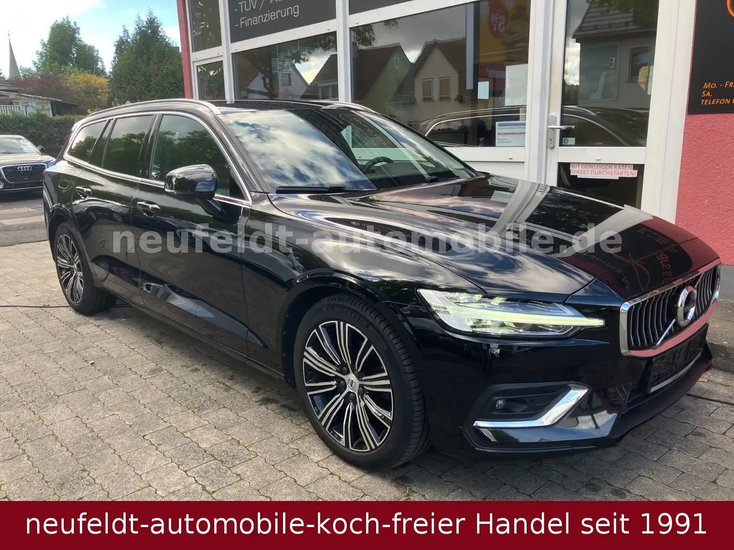 Volvo V60 Inscription sehr wenig Kilometer ThorsHammer Schwarz - 2
