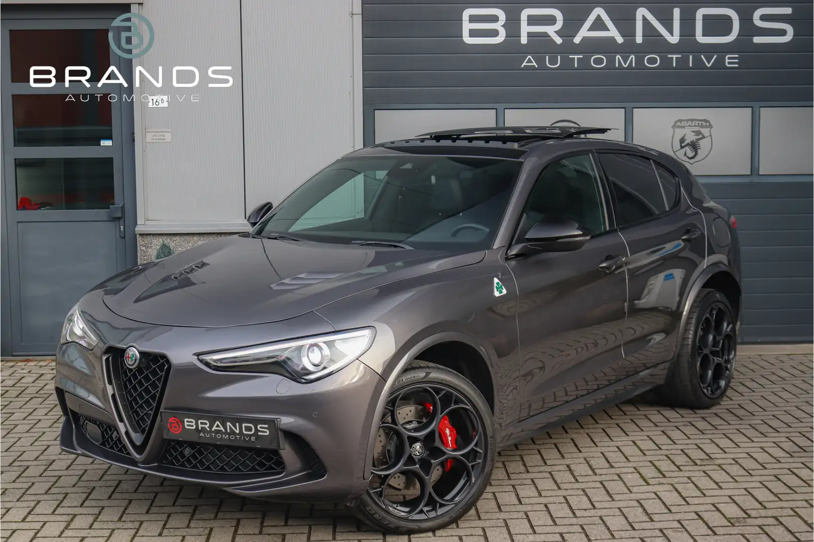 Alfa Romeo Stelvio 2.9 V6 Quadrifoglio Q4 1e eig Full option Garantie Grau - 1