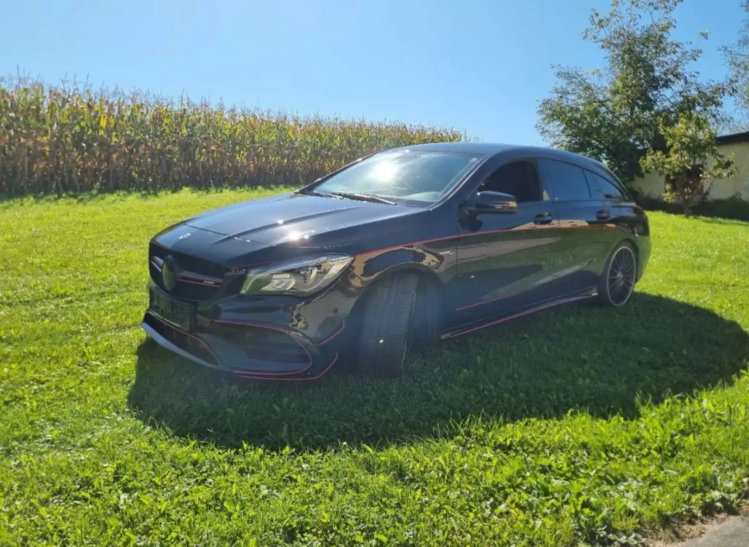 Mercedes-Benz CLA 45 AMG Schwarz - 2