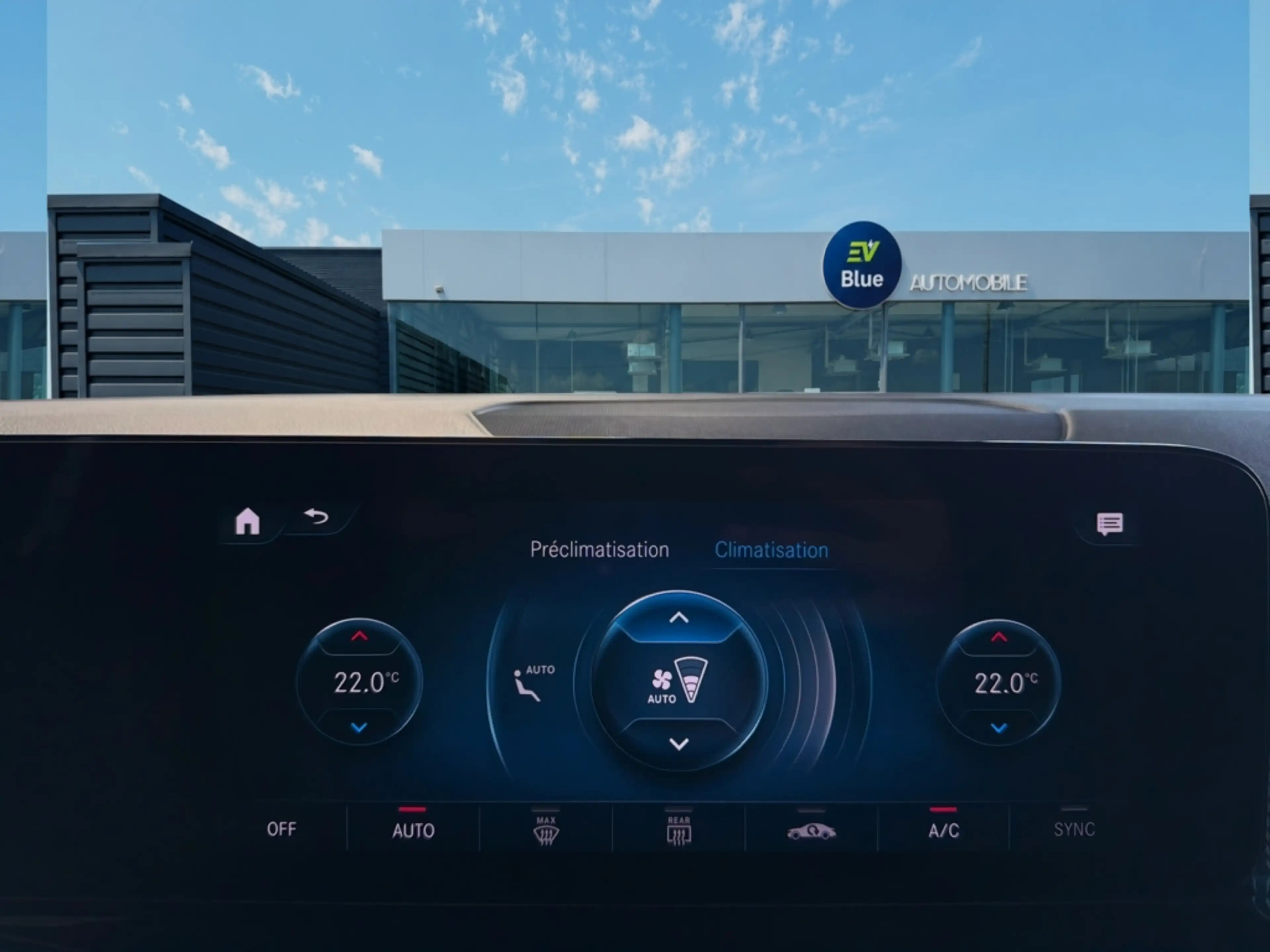 Mercedes-Benz EQB 250 Luxury Line 7 Pl 7 PLACES - CAMERA - SIDE ASSIST — photo 15