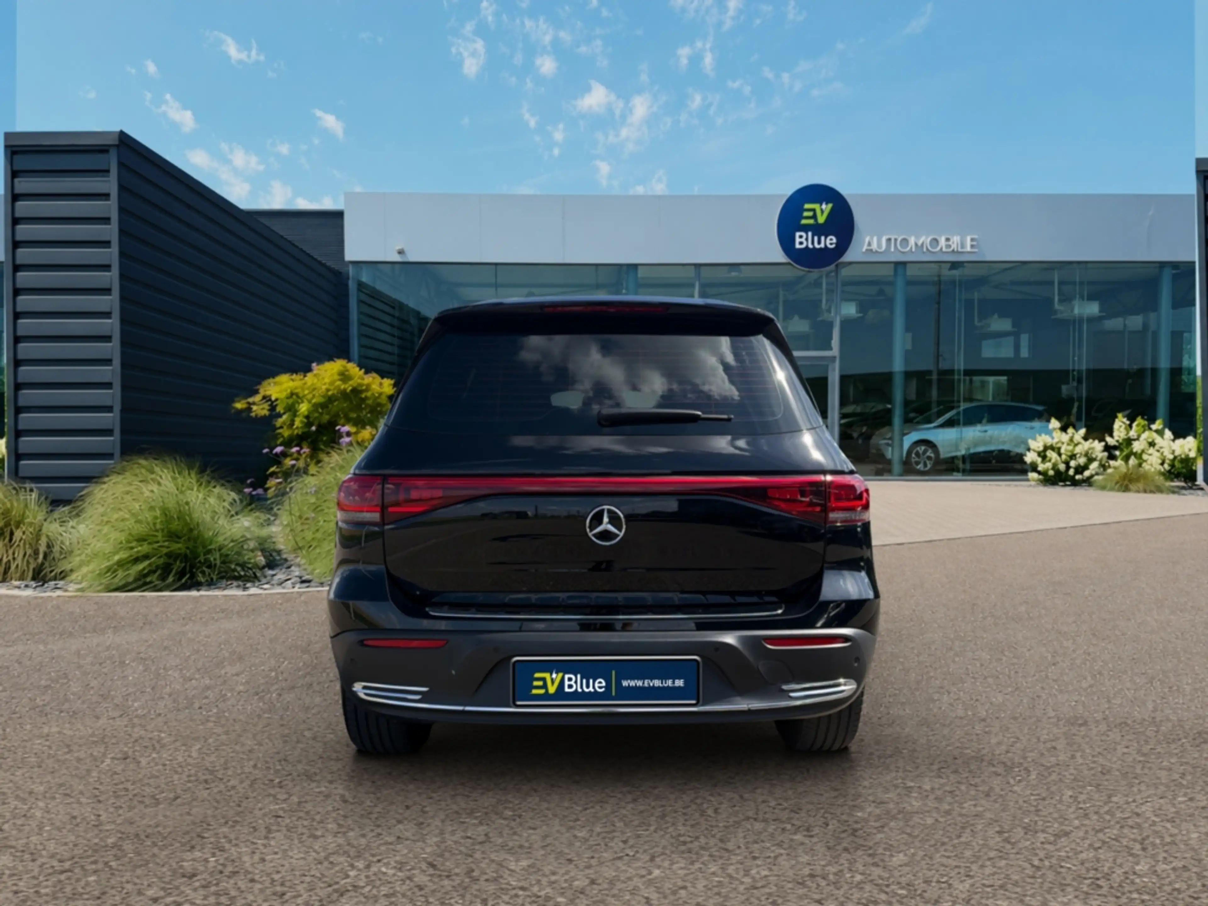 Mercedes-Benz EQB 250 Luxury Line 7 Pl 7 PLACES - CAMERA - SIDE ASSIST — photo 5