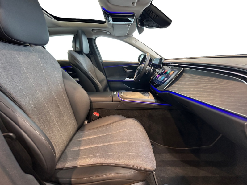 Mercedes-Benz E 220 d Avantgarde Avantgarde+MBUX+Pano+SHD+Wide — photo 10