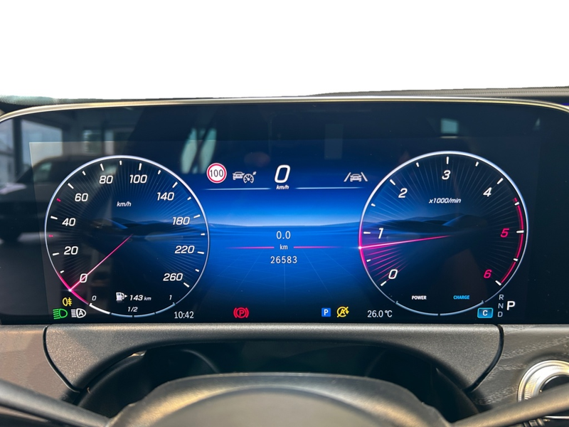 Mercedes-Benz E 220 d Avantgarde Avantgarde+MBUX+Pano+SHD+Wide — photo 14