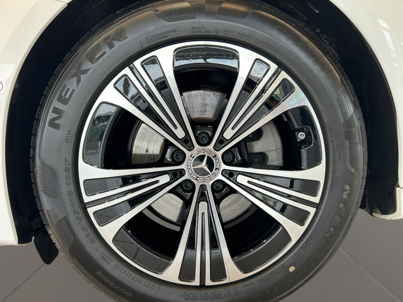 Mercedes-Benz E 220 d Avantgarde Avantgarde+MBUX+Pano+SHD+Wide — photo 8