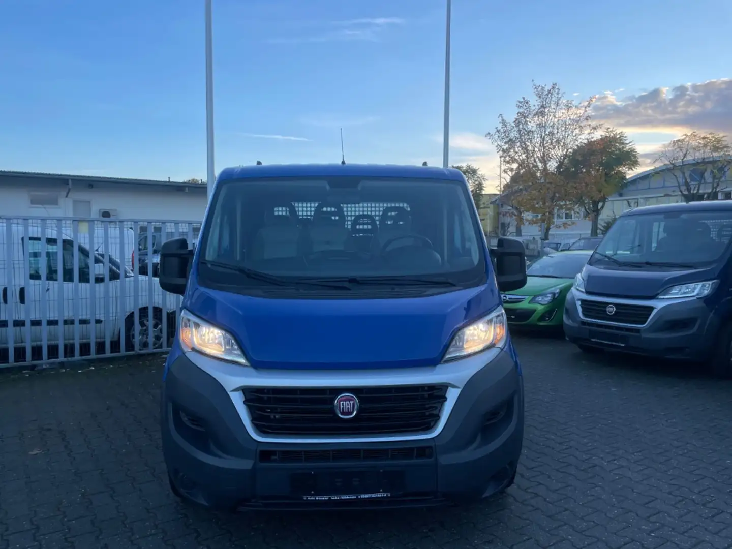 Fiat Ducato Pritsche DoKa*7-Sitze*Aut.*Klima*TÜV+Wartung NEU Modrá - 2