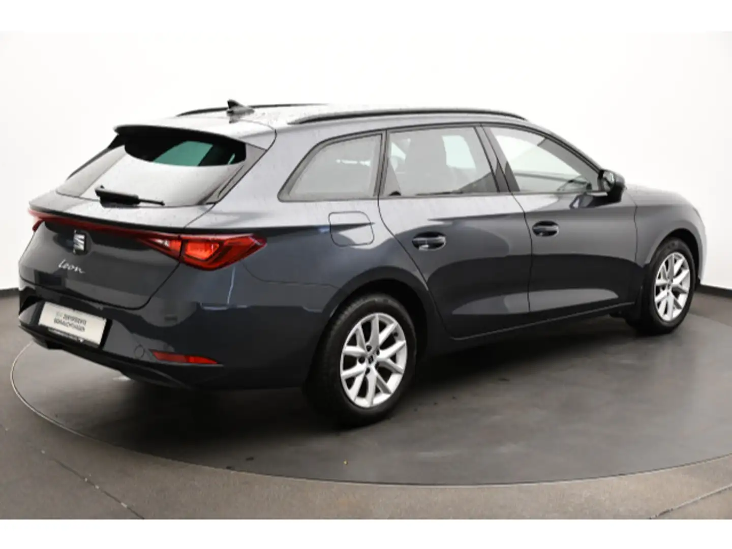 SEAT Leon ST 1.0 eTSI DSG Style STANDHZ/AHK/LED Grau - 2