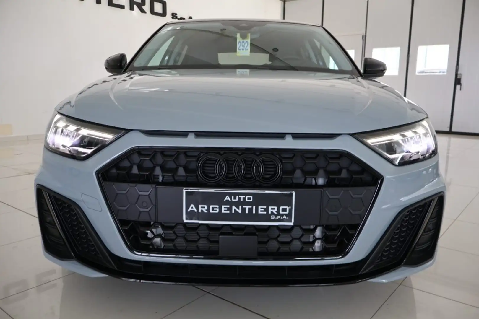 Audi A1 SPB 30 TFSI S tronic Identity Black nuova km 0!!!! Grigio - 2