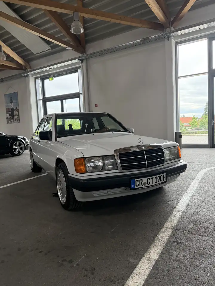 Mercedes-Benz 190 D, foto 2