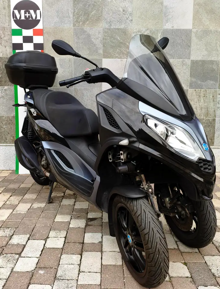 Piaggio MP3 300