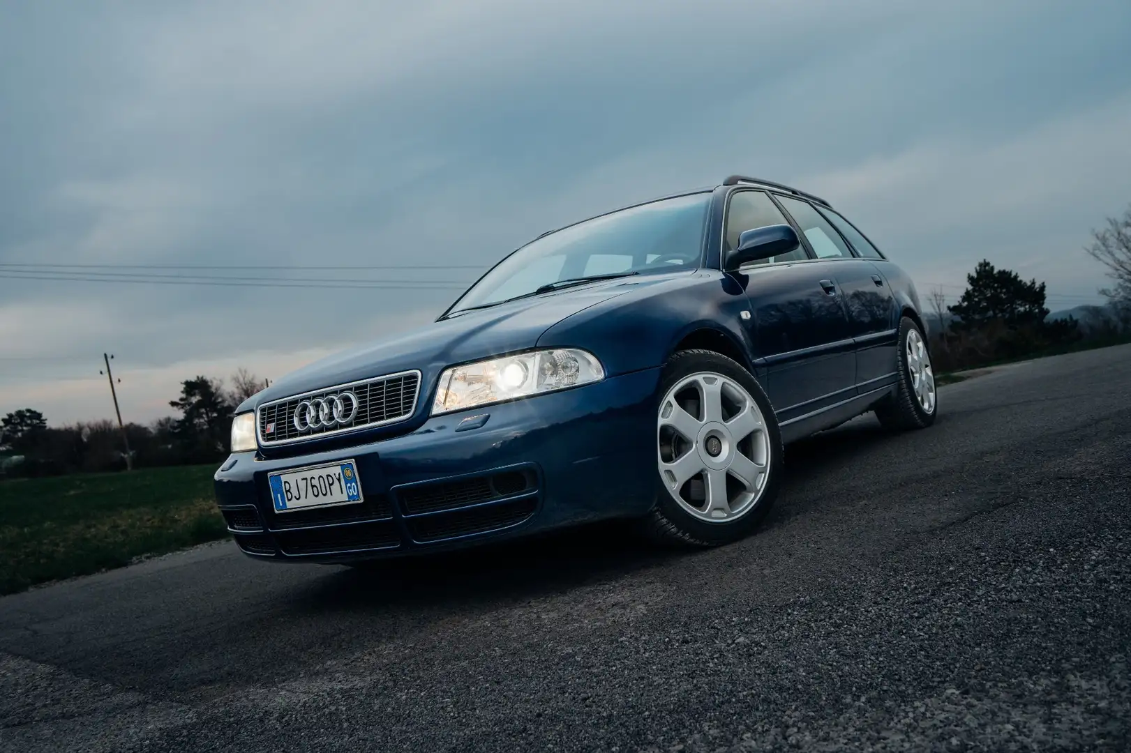 Audi S4 Avant 2.7 quattro FL - 1