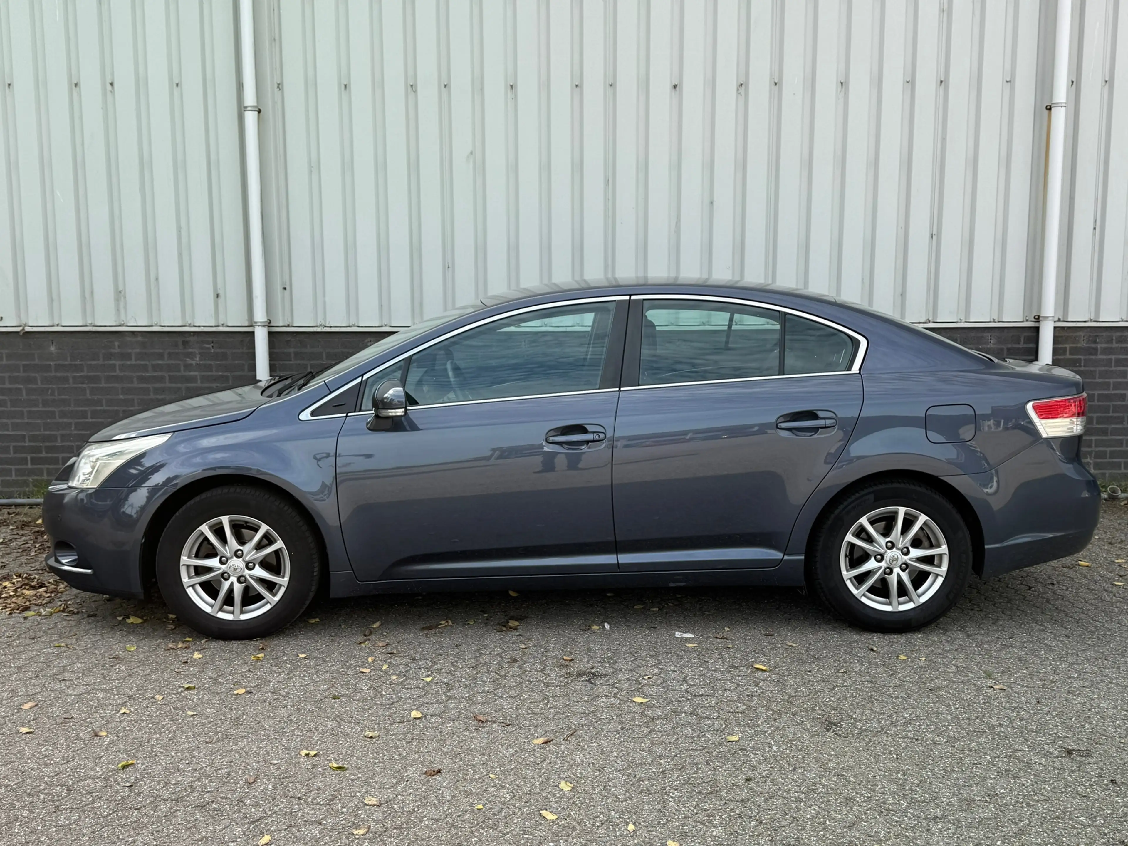 Toyota Avensis 1.8 VVTi Business PDC NAVI Camera Leder Cruise Cli — photo 7