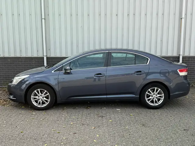 Toyota Avensis view 7