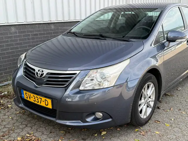 Toyota Avensis view 6