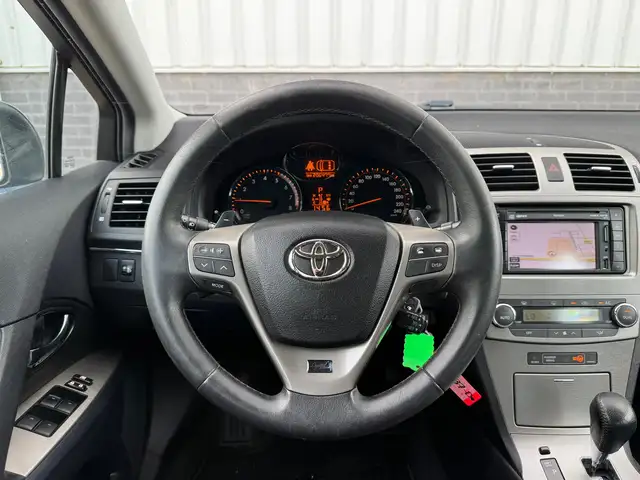 Toyota Avensis view 12