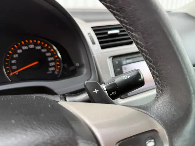 Toyota Avensis view 13