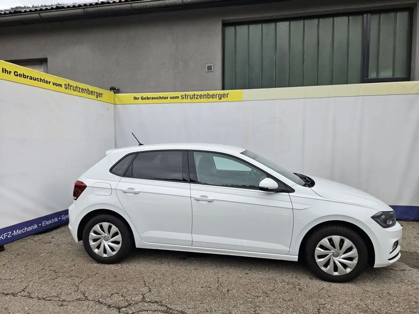 Volkswagen Polo Comfortline 1,6 TDI 95 PS APP Tempomat Weiß - 1