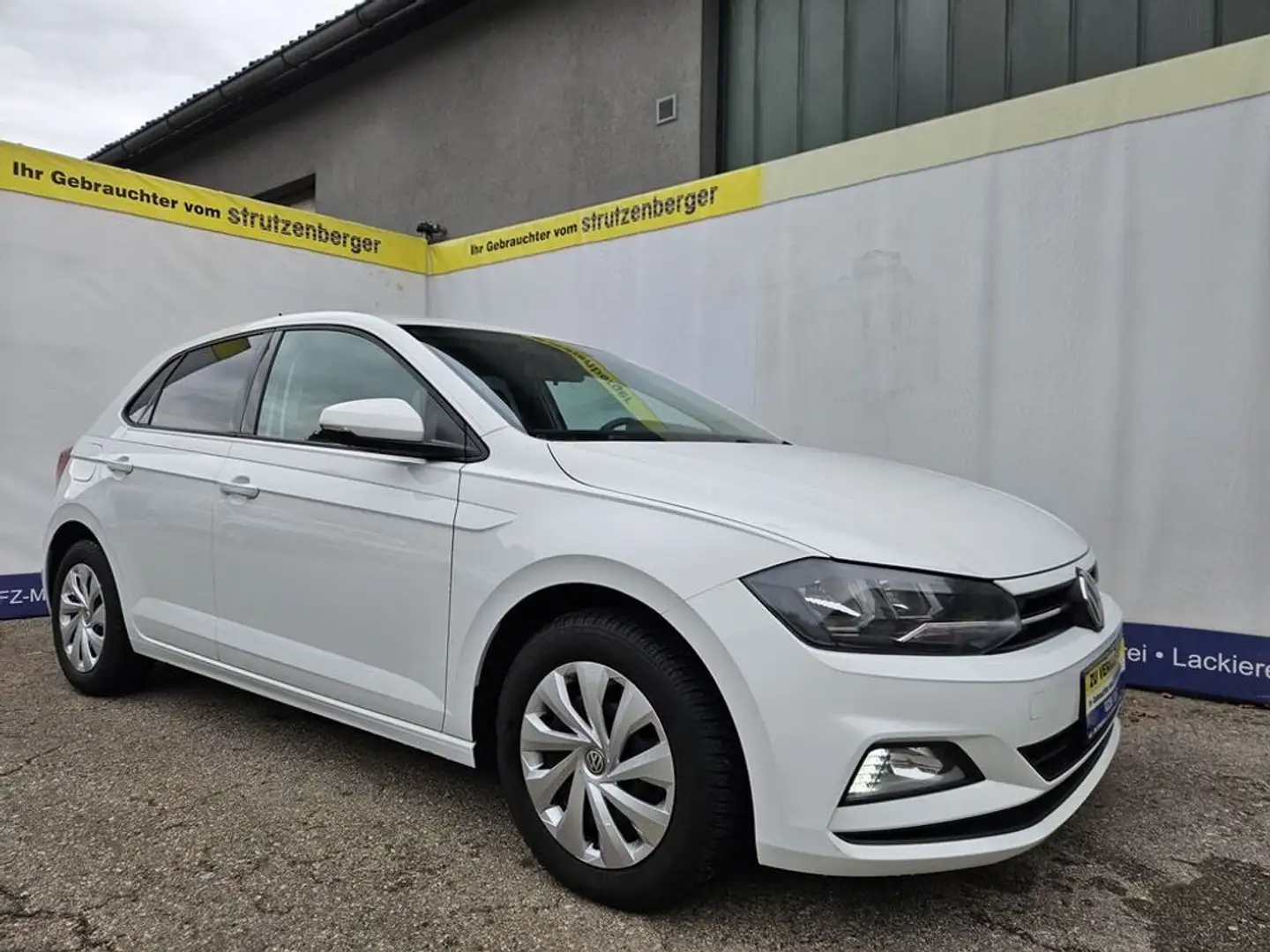 Volkswagen Polo Comfortline 1,6 TDI 95 PS APP Tempomat Weiß - 2