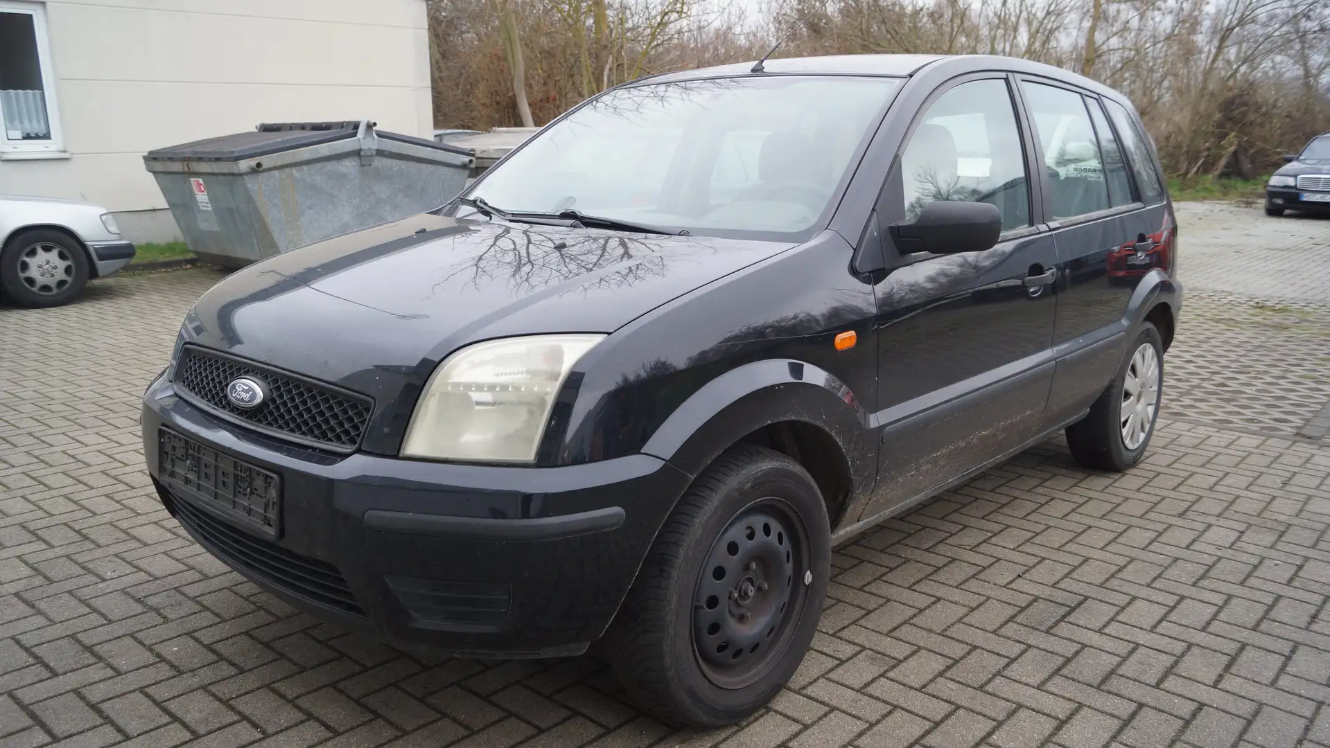 Ford Fusion Viva Schwarz - 1