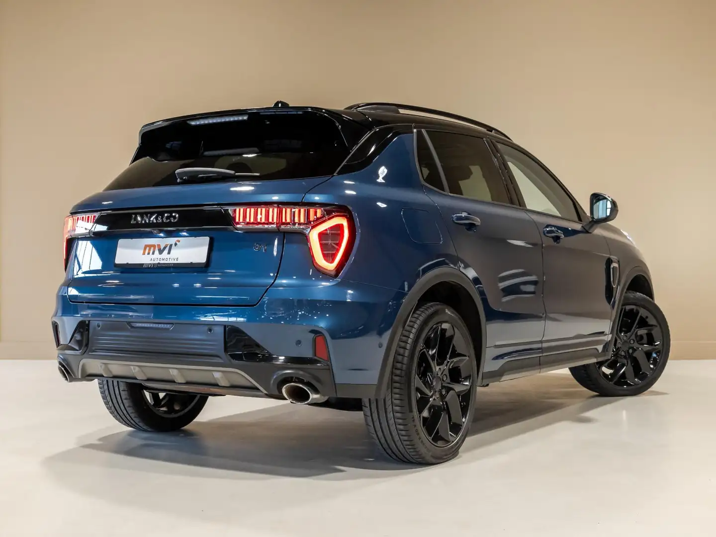 Lynk & Co 01 1.5 / 261pk / Blackstyle Albastru - 2