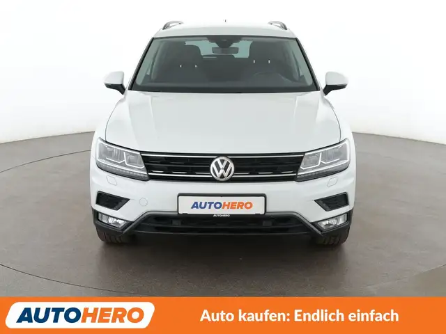 Volkswagen Tiguan view 9